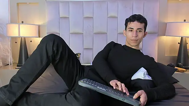 Zahir Ashar online show from March 21, 2026, 1:54 am