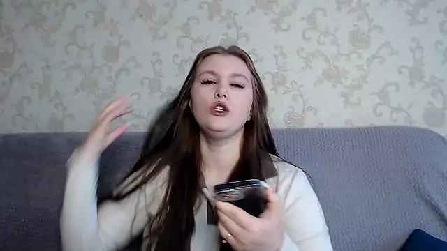 Musegirl online show from November 13, 2025, 8:35 am