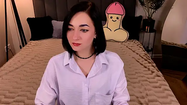 BaileeLynn online show from April 15, 2026, 12:01 pm