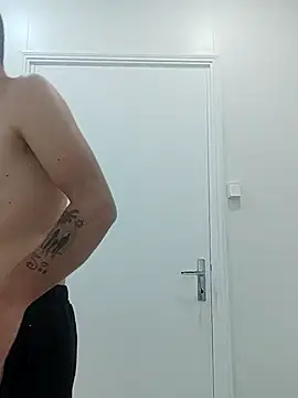 Alexszader36 online show from November 7, 2025, 7:14 pm