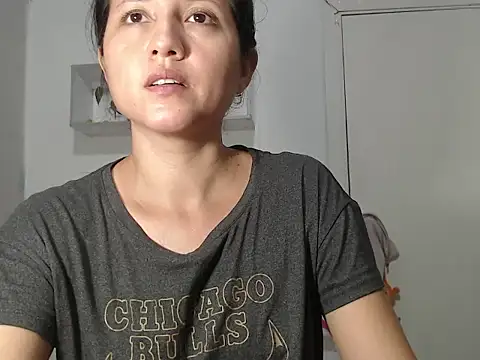 Renata Rivas online show from February 19, 2026, 3:35 am