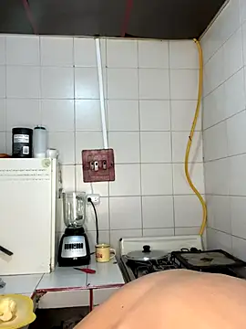 mirallesandbig online show from November 19, 2025, 8:20 pm