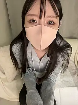 Snapshot of Onami_555 chatting on November 16, 2025, 5:07 pm Onami 555 online show from November 16, 2025, 5:07 pm