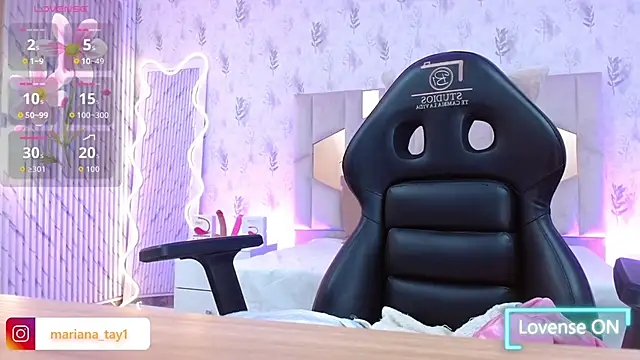 MARIANA TAY1 online show from December 3, 2025, 3:03 am