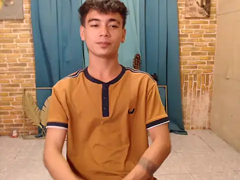 boy raphael online show from October 10, 2025, 10:25 am