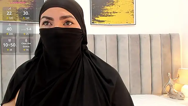  naylaa  online show from November 12, 2025, 3:40 am