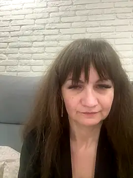 Butterfly8385 online show from October 22, 2025, 6:51 pm