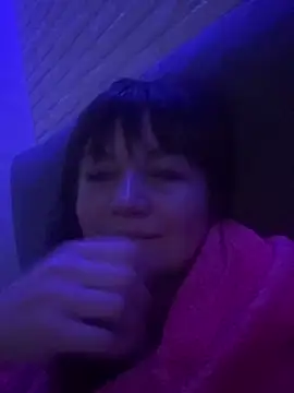 Butterfly8385 online show from November 21, 2025, 9:13 pm