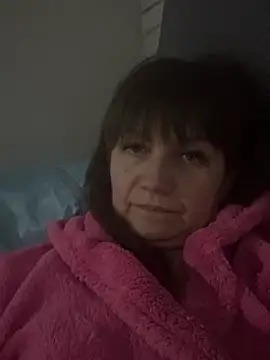 Butterfly8385 online show from February 7, 2026, 8:23 pm