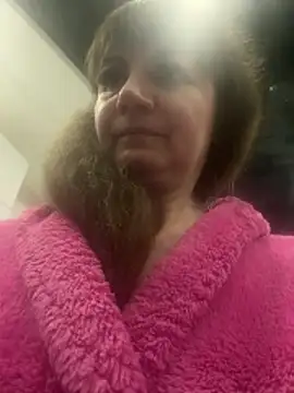 Butterfly8385 online show from February 26, 2026, 10:20 pm