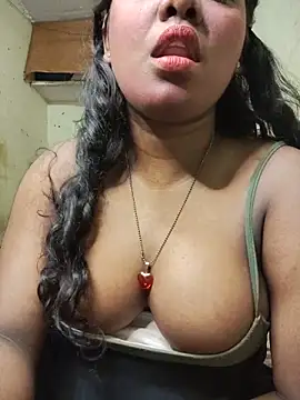 Snapshot of Lovely_Payal chatting on May 12, 2026, 7:27 am Lovely Payal online show from May 12, 2026, 7:27 am