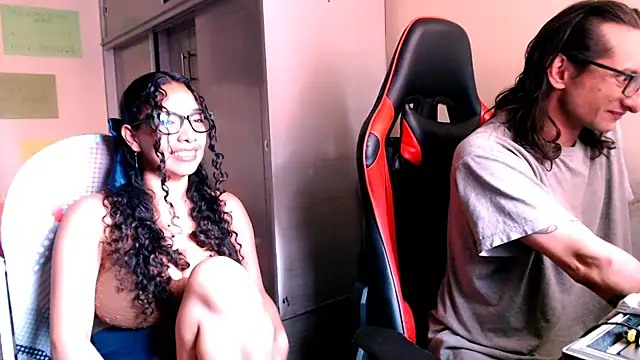 Snapshot of DreamTeachFlame chatting on October 12, 2025, 3:22 pm DreamTeachFlame online show from October 12, 2025, 3:22 pm