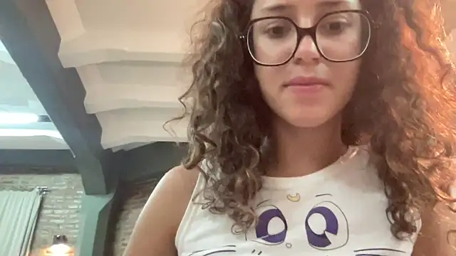 Snapshot of absoluthorrorfield chatting on November 4, 2025, 10:42 pm absoluthorrorfield online show from November 4, 2025, 10:42 pm