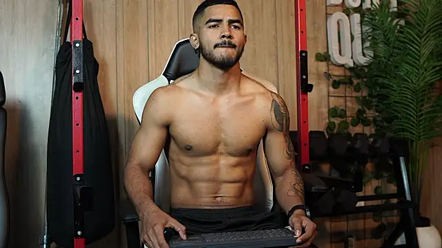 Snapshot of Reik_Vonn chatting on February 27, 2026, 12:49 pm Reik Vonn online show from February 27, 2026, 12:49 pm