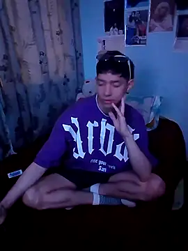 heyy noah11 online show from October 11, 2025, 4:33 am