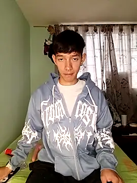 heyy noah11 online show from November 26, 2025, 10:11 pm