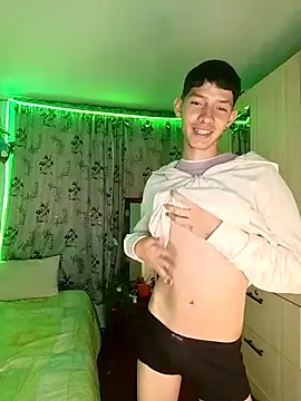 heyy noah11 online show from December 23, 2025, 3:04 am