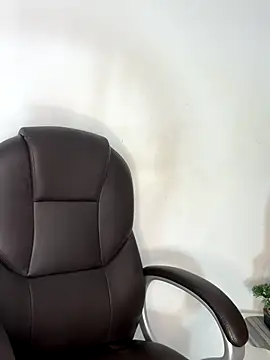  Isabella 1 online show from December 19, 2025, 2:40 am