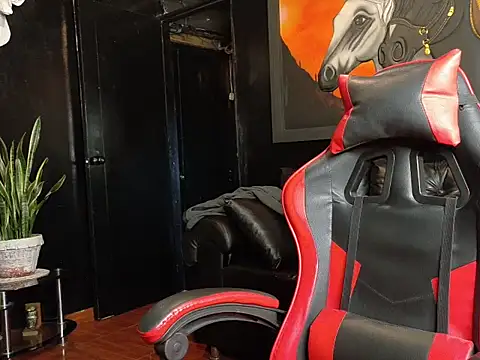 Molotov Explosive online show from February 2, 2026, 12:31 am