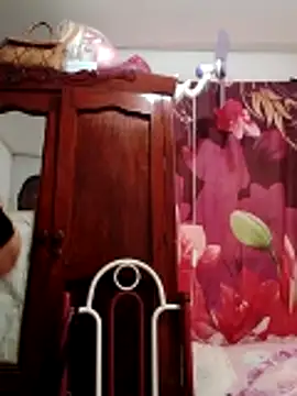 Snapshot of merr_ann123 chatting on March 4, 2026, 12:27 am merr ann123 online show from March 4, 2026, 12:27 am