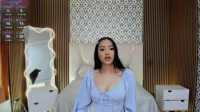 BEELLA TAY1 online show from November 5, 2025, 2:06 pm