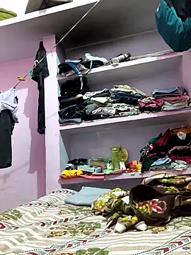 Snapshot of Lovely_Shanayaa chatting on October 13, 2025, 5:07 am Lovely Shanayaa online show from October 13, 2025, 5:07 am