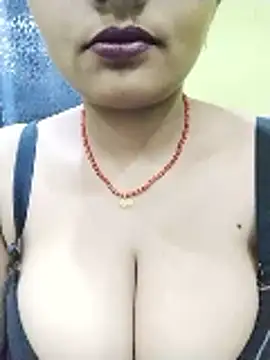 kiara-simmi online show from January 12, 2026, 6:35 pm