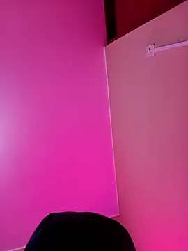 xcodigorojo online show from November 13, 2025, 6:23 am