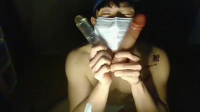 koreanboy2121 online show from April 2, 2026, 3:20 pm