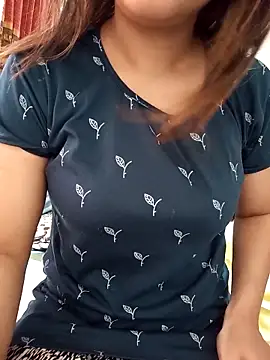 Tanha18 online show from April 17, 2026, 5:54 am