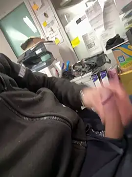 AlexGogo23 online show from February 11, 2026, 3:17 pm