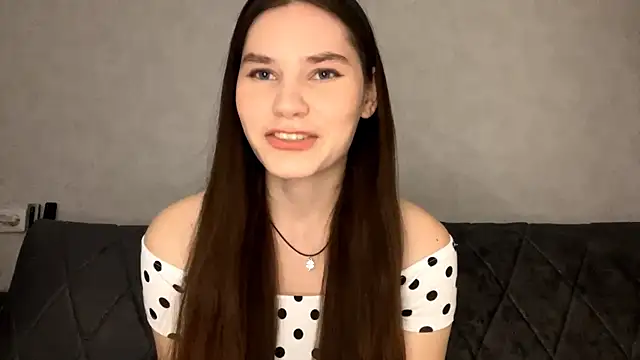 KaseyByczek online show from October 22, 2025, 9:36 pm