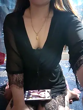 LeanaLy online show from March 7, 2026, 1:02 am