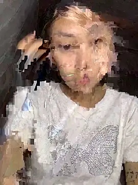 linh-lan1 online show from October 27, 2025, 11:03 am