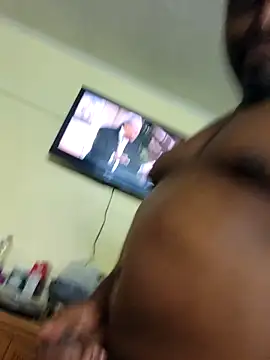 Snapshot of diquemon chatting on October 25, 2025, 6:10 am diquemon online show from October 25, 2025, 6:10 am