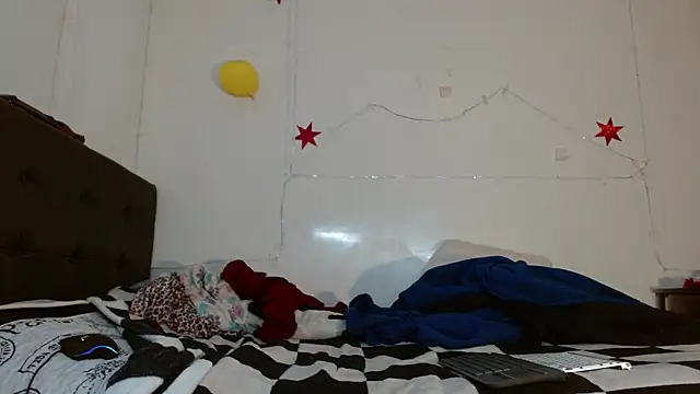 picante70  online show from November 25, 2025, 10:48 am