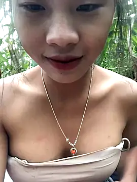 namicute online show from November 16, 2025, 2:06 am