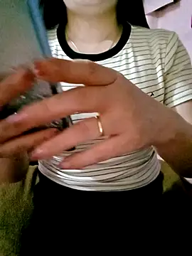 SansanCii online show from March 7, 2026, 2:25 pm