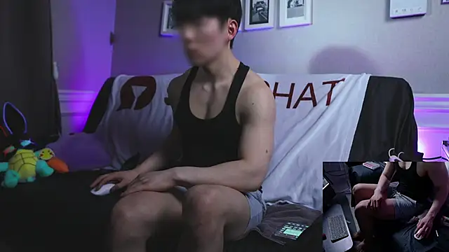 koreanboy2341 online show from April 9, 2026, 1:49 pm