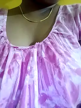 ITZ YUVIKA online show from October 30, 2025, 2:07 pm