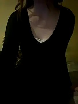 KittieCreme online show from November 11, 2025, 2:17 pm