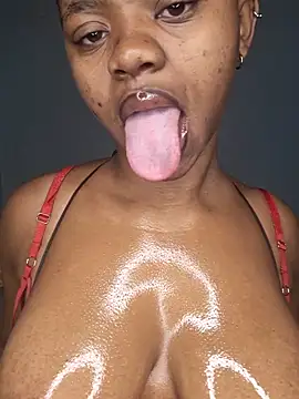 certifiedhottie2025 online show from December 4, 2025, 5:39 am