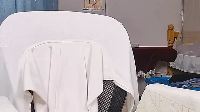 Snapshot of DJEVERY2025 chatting on October 30, 2025, 12:23 am DJEVERY2025 online show from October 30, 2025, 12:23 am