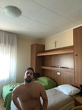 Snapshot of ReDiBastoni90 chatting on October 13, 2025, 3:01 pm ReDiBastoni90 online show from October 13, 2025, 3:01 pm