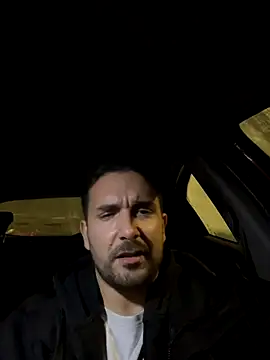 Snapshot of ReDiBastoni90 chatting on October 21, 2025, 10:32 pm ReDiBastoni90 online show from October 21, 2025, 10:32 pm