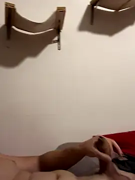 Snapshot of ReDiBastoni90 chatting on October 27, 2025, 5:17 pm ReDiBastoni90 online show from October 27, 2025, 5:17 pm