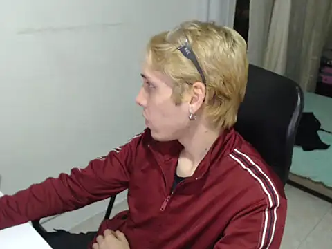 Snapshot of KingSuccubus chatting on October 21, 2025, 2:23 am KingSuccubus online show from October 21, 2025, 2:23 am