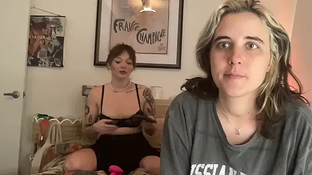 lill daddysgirl online show from October 28, 2025, 4:09 pm