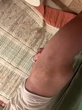 LilCheeky online show from October 25, 2025, 6:10 am