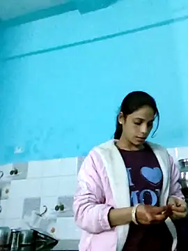 Nitya hot online show from December 23, 2025, 6:44 am